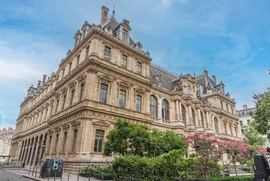 Francia - Lyon 035 - Palacio de Comercio.jpg